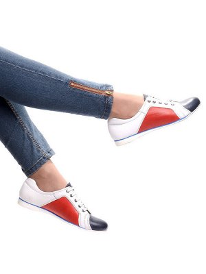 Туфли Страна производитель: Турция
Полнота обуви: Тип «F» или «Fx»
Материал верха: Натуральная кожа
Цвет: Белый
Материал подкладки: Натуральная кожа
Стиль: Повседневный
Форма мыска/носка: Закругленный