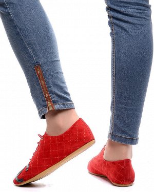 Туфли Страна производитель: Китай
Полнота обуви: Тип «F» или «Fx»
Материал верха: Замша
Цвет: Красный
Материал подкладки: Натуральная кожа
Стиль: Повседневный
Форма мыска/носка: Закругленный
Каблук/По