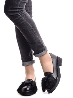 Туфли Страна производитель: Китай
Полнота обуви: Тип «F» или «Fx»
Материал верха: Натуральная кожа
Цвет: Черный
Материал подкладки: Натуральная кожа
Стиль: Молодежный
Форма мыска/носка: Закругленный
К