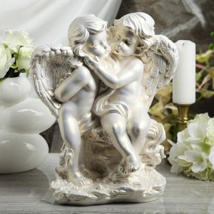 Статуэтка "Ангелы пара на камне" перламутровая, 37 см