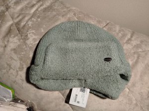 Женская шапка-ушанка из мохера в мятном цвете