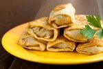 Блинчики с капустой и грибами