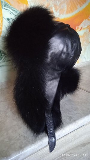 Ушанка женская песец с натуральной кожей