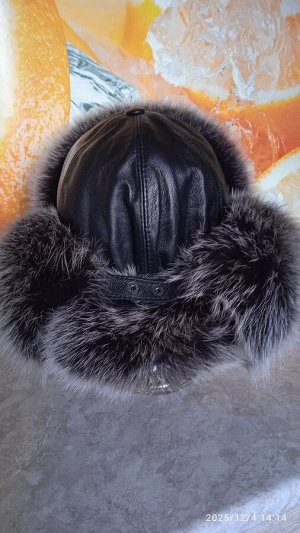 Ушанка женская песец натуральной кожей