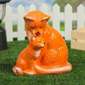 Садовая фигура "Кошка с котёнком", оранжевый цвет, 22 см