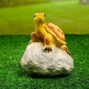 Садовая фигура "Черепаха на камне" 11,5х11,5х17см