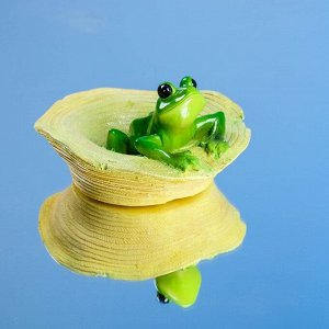 Садовая фигура плавающая "Лягушка на шляпе" 16*16*12 см