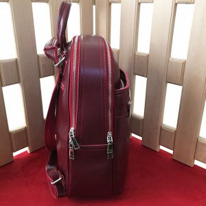 Стильный рюкзак-трансформер Megapolis формата А4 из натуральной кожи винного цвета.