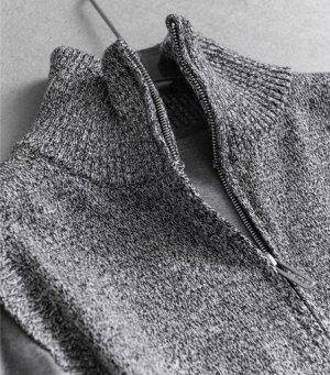 Платье теплое удлинённое приталенное + вязаный жилет на молнии, серый