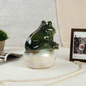 Сувенир керамика копилка "Лягушонок на шаре с цветами" 21х15х14 см