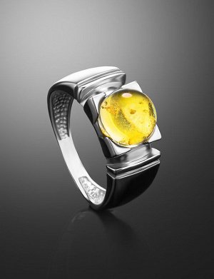 Стильное серебряное кольцо с круглой вставкой из натурального янтаря яркого золотисто-лимонного цвета «Рондо», 5063210243