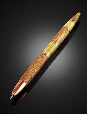 Ручка авторской работы из дерева и балтийского янтаря