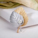 Брошь &quot;Листья&quot;, цвет серебристо-золотой матовый