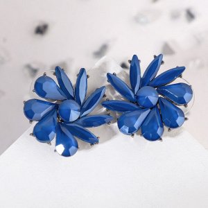 Серьги со стразами "Весна" круглый цветок, цвет синий в сером