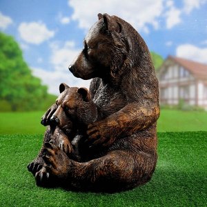 Садовая фигура "Медведица с медвежонком" 40х40х45см
