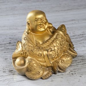 Сувенир "Будда с рыбой" цвет золото, 8,5 см