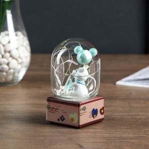 Сувенир полистоун свет "Белый мишка с воздушными шариками" МИКС 11,5х7х7 см