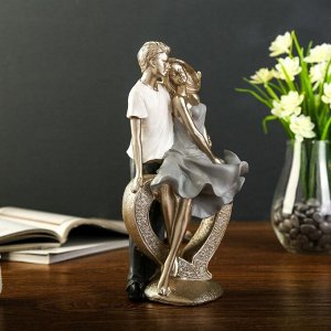 Фигурка полистоун «Влюблённые на сердце», 23.5x12x9 см