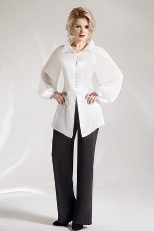 Блузка Полиэстер 100% Рост: 164 см. Блуза женская нарядная. Выполнена из шифона и атласа средней плотности. Блуза полуприлегающего силуэта, с объемными рукавами-реглан, по низу рукава заложены складки