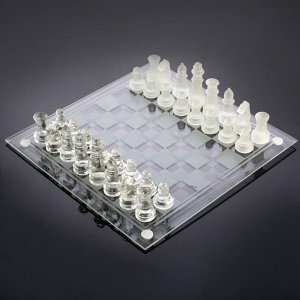 Шахматы "Минель", стеклянные, король 6 х 2 см, пешка 3 х 2 см, доска 24 х 24 см