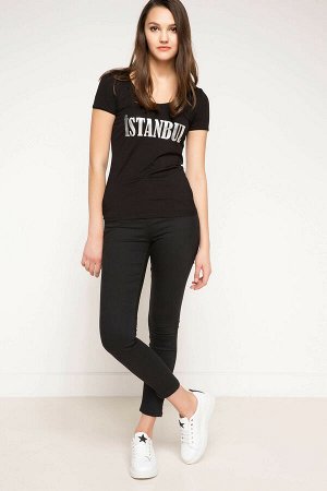 Футболка женская с принтом slim fit