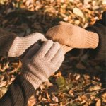 Перчатки и варежки. Для взрослых и детей