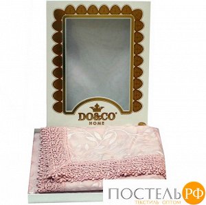 8082 Скатерть DO&CO c гипюром 160x220 КДК бордовый