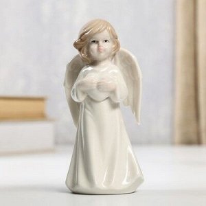 Сувенир керамика "Ангел в обнимку с сердцем" 13х6,5х4,8 см