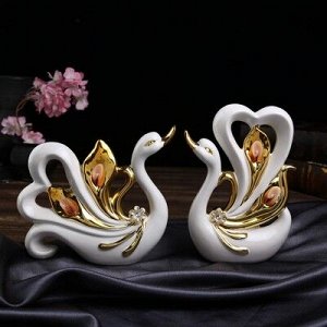 Сувенир керамика "Два белых лебедя с золотыми перьями и ракушками" набор 2 шт 23х16,5х6,5см