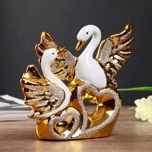 Сувенир керамика "Два белых лебедя с золотыми крыльями на сердцах" МИКС 13х15х3,5 см