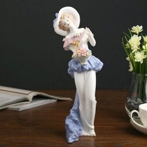 Сувенир керамика "Дама в платье со шлейфом с корзиной цветов" 31,5х11х11,5 см