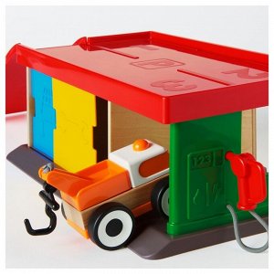 IKEA Деревянная игрушка «Гараж с эвакуатором» ЛИЛЛАБУ