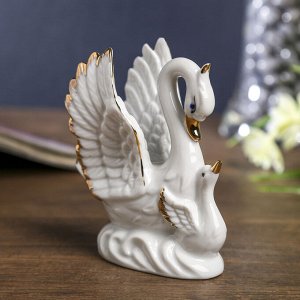 Сувенир керамика &quot;Белая лебедь с малышом&quot; 10,5х9х4,5 см