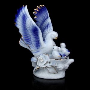 Сувенир "Голубь с птенчиками" синий со стразами