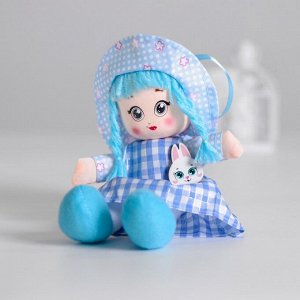 Кукла «Оля», с брошкой, 22 см