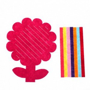 Поделка Детские поделки могут быть выполнены в различной технике. Одной из них является создание своеобразного плетения из бумажных полосок.