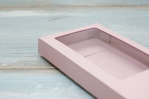 Коробка для шоколадных плиток с окном Нежно-розовая 16х8х1,7 см
