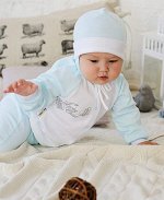 Шапочка.Счастливый малыш