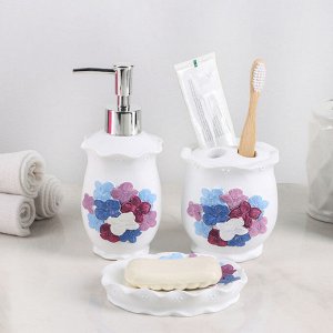 Набор аксессуаров для ванной комнаты «Фиалки», 3 предмета (дозатор 250 мл, мыльница, стакан)