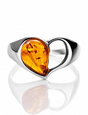 Красивое кольцо «Эвридика» из серебра и коньячного янтаря