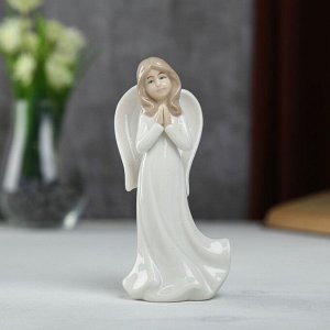 Сувенир керамика "Девушка-ангел в белом платье - молитва" 13,5х4,3х6 см