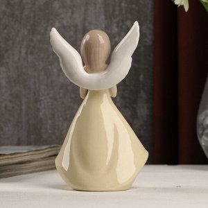 Сувенир керамика "Девушка-ангел с рисунком на крыльях в жёлтом платье" 13.6х5.5х7.8 см