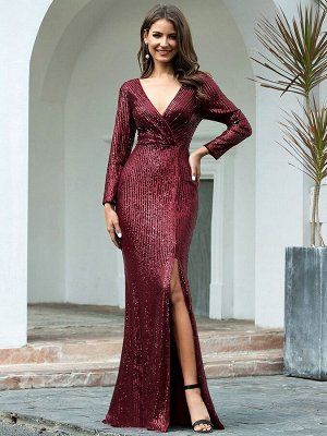 Вечернее длинное блестящее бордовое  платье с V-образным вырезом с длинными рукавами и разрезом