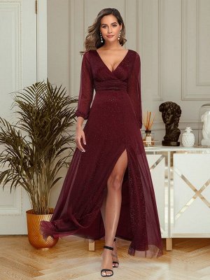 Вечернее длинное блестящее бордовое платье с V-образным вырезом с длинными рукавами и разрезом