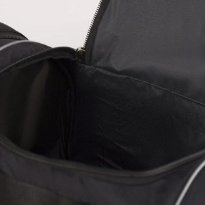 Сумка спортивная, отдел на молнии, с увеличением, 3 наружных кармана, длинный ремень, цвет чёрный