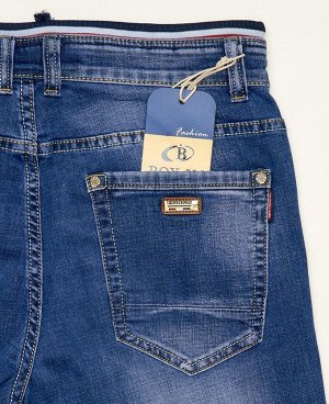 . Синий;
   Стильные, молодежные шорты с застежкой на молнию и пуговицу, изготовлены из качественной джинсовой ткани, верх шорт выполнен оригинальным эластичным материалом.
Состав: Верх 95 % - хлопок