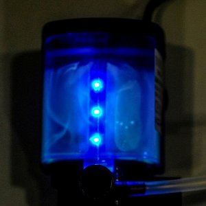 Помпа BARBUS PUMP 007 с LED подсветкой, 800L/H 15W, подъём 1м