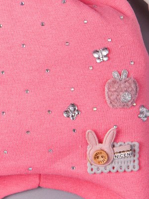 Шапка трикотажная для девочки с ушками на завязках, стразы, бабочки и заяц с пуговкой, розовый