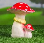 Садовая фигура Пара мухоморов