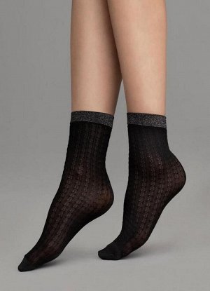Носочки Узорчатые непрозрачные 3D-носки с удобной прорезью из люрекса. Усиленная часть пальца ноги. Технология 3D и самые высококачественные покрытые пряжи обеспечивают увеличенные стойкость и размягч